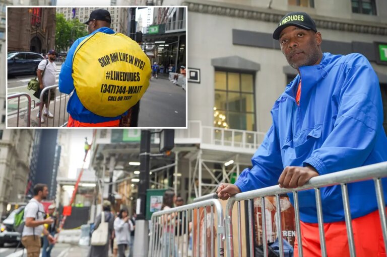 Knicks fanatics hire $125 line sitters before Knicks parade