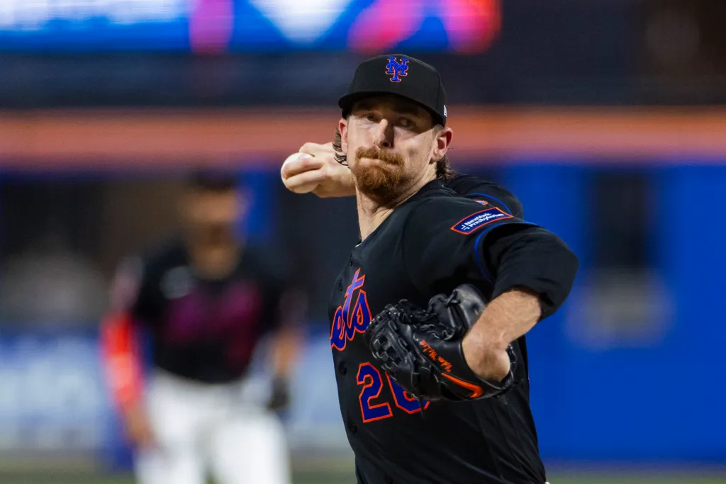 New York Mets pitcher Nolan McLean (26) throws a pitch in the first inning against the Atlanta Braves at Citi Field, Friday, June 12, 2026, in Queens, NY. 