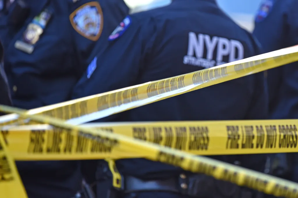 10/25/18  NYPD officers, FDNY firefighters and other law enforcement personnel responded to 420 Broadway for a flaming garbage can that had burning copper wires sticking out of the can.