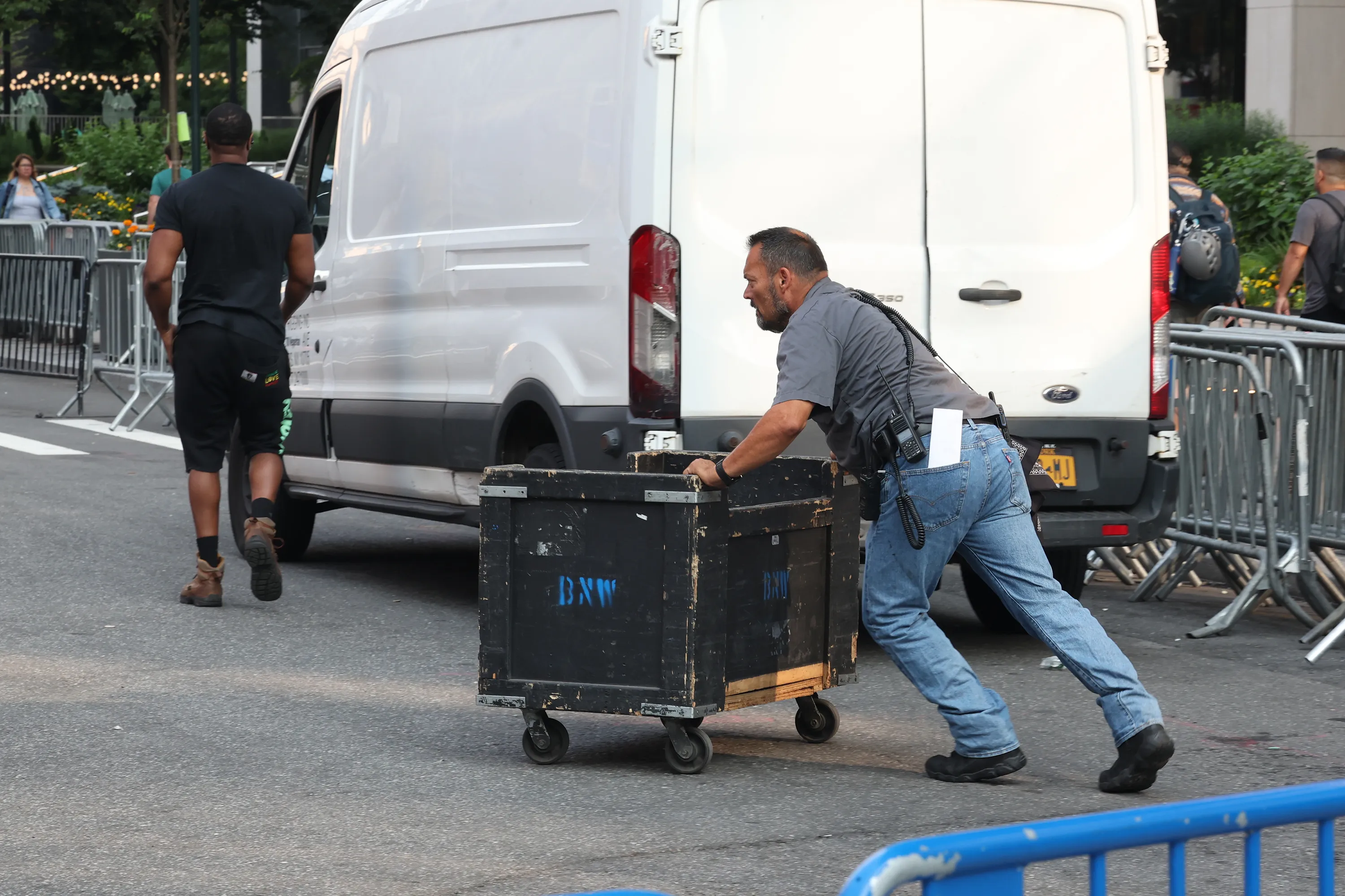 deliveries at MSG before taylor swift, travis kelce wedding
