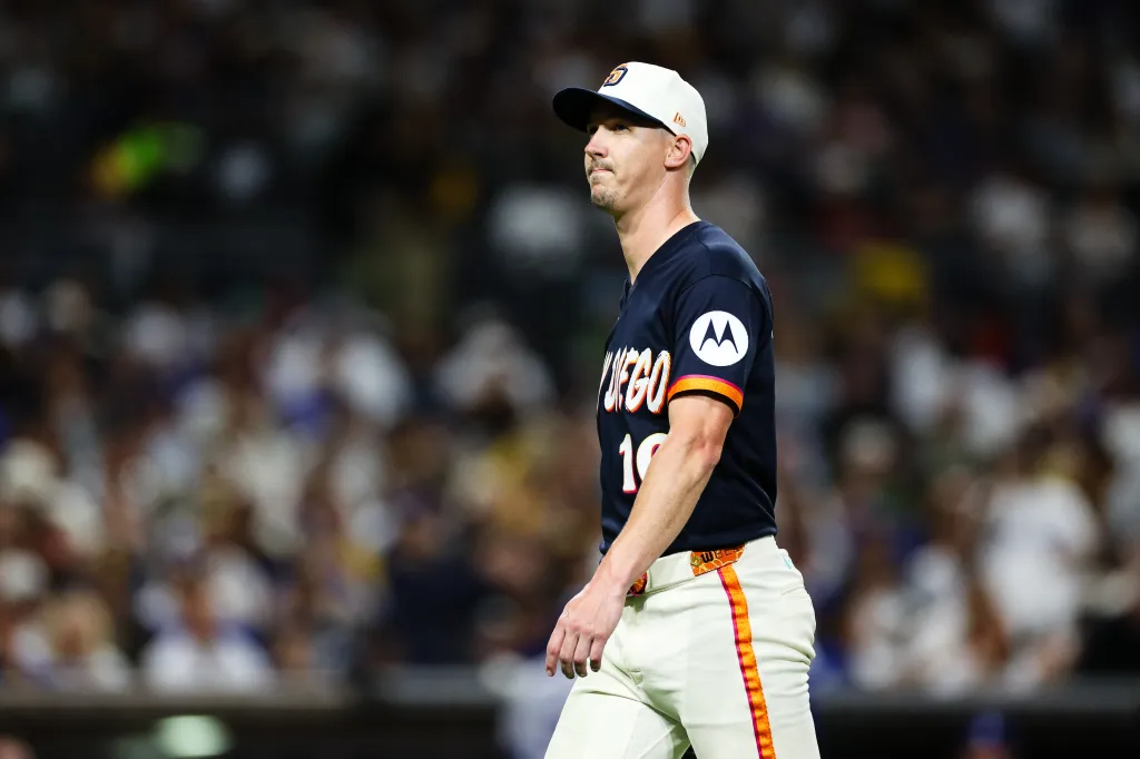 Baseball player Joe Musgrove in a Padres jersey on the field.