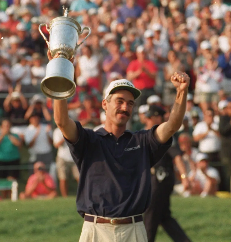 Corey Pavin celebrates after winning the 1995 U.S. Open at Shinnecock Hills.
