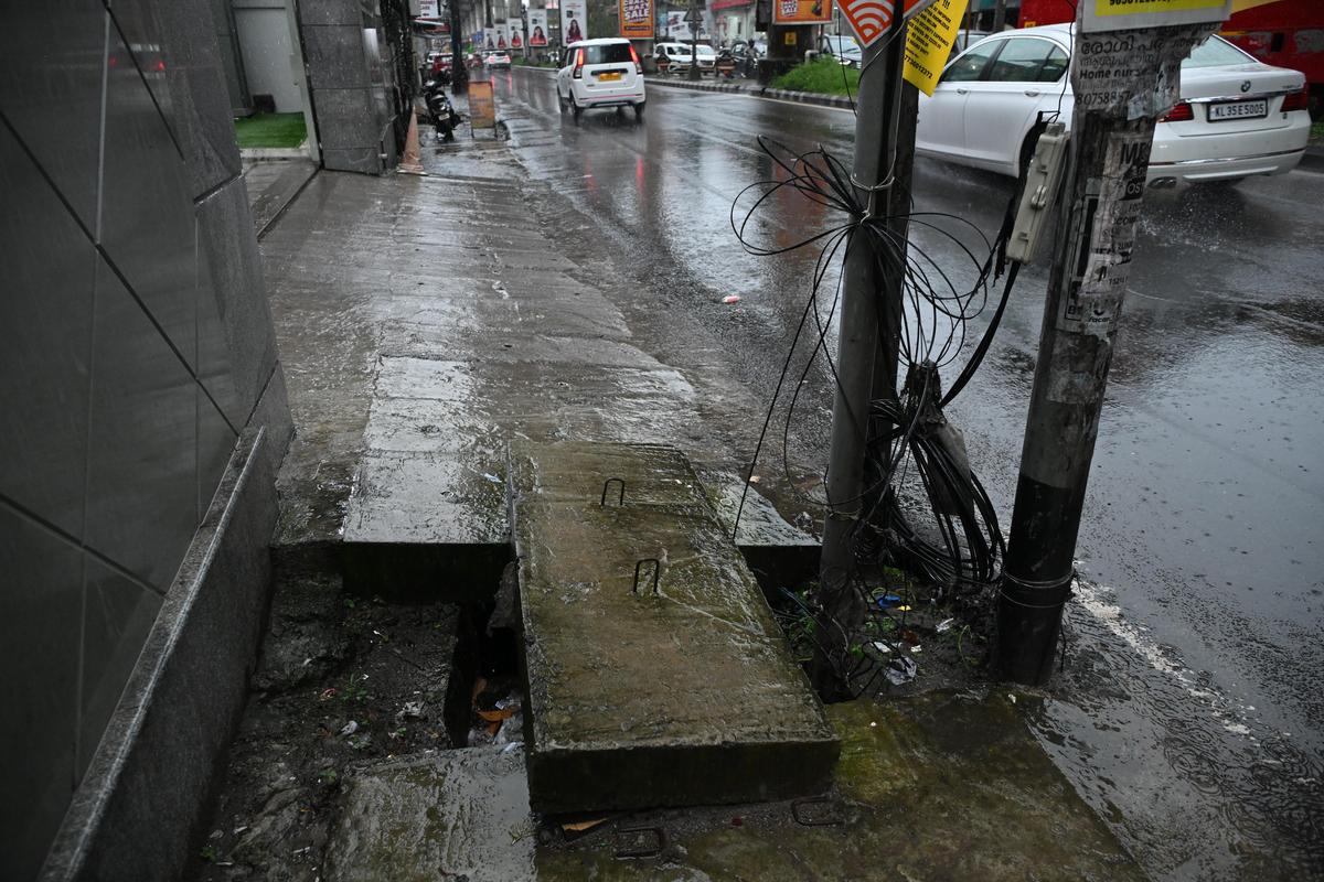 Missing concrete slab on footpath at Vyttila on June 28.