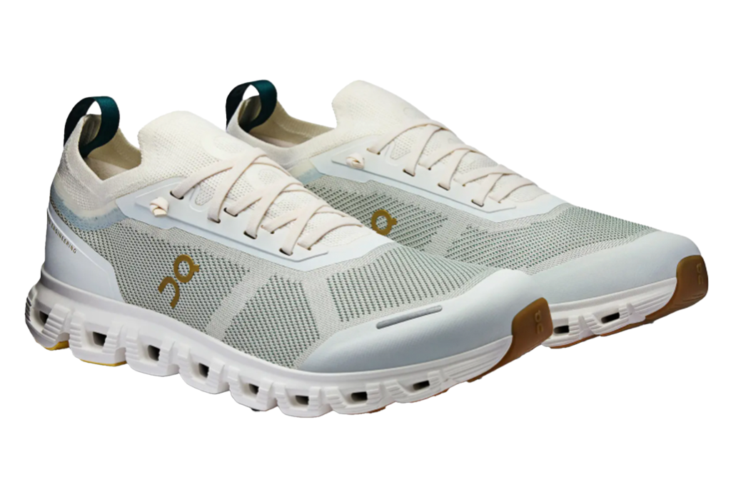 On Cloud 6 Versa Running Shoe