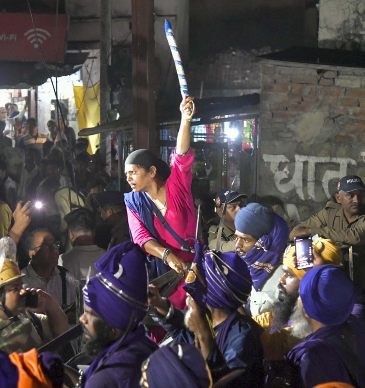 A 'jatha'of Nihang organisations coming from Mohali's Gurdwara Singh Shaheedan being stopped by the police at the Himachal-Uttarakhand border, in Dehradun, Thursday, June 25, 2026.