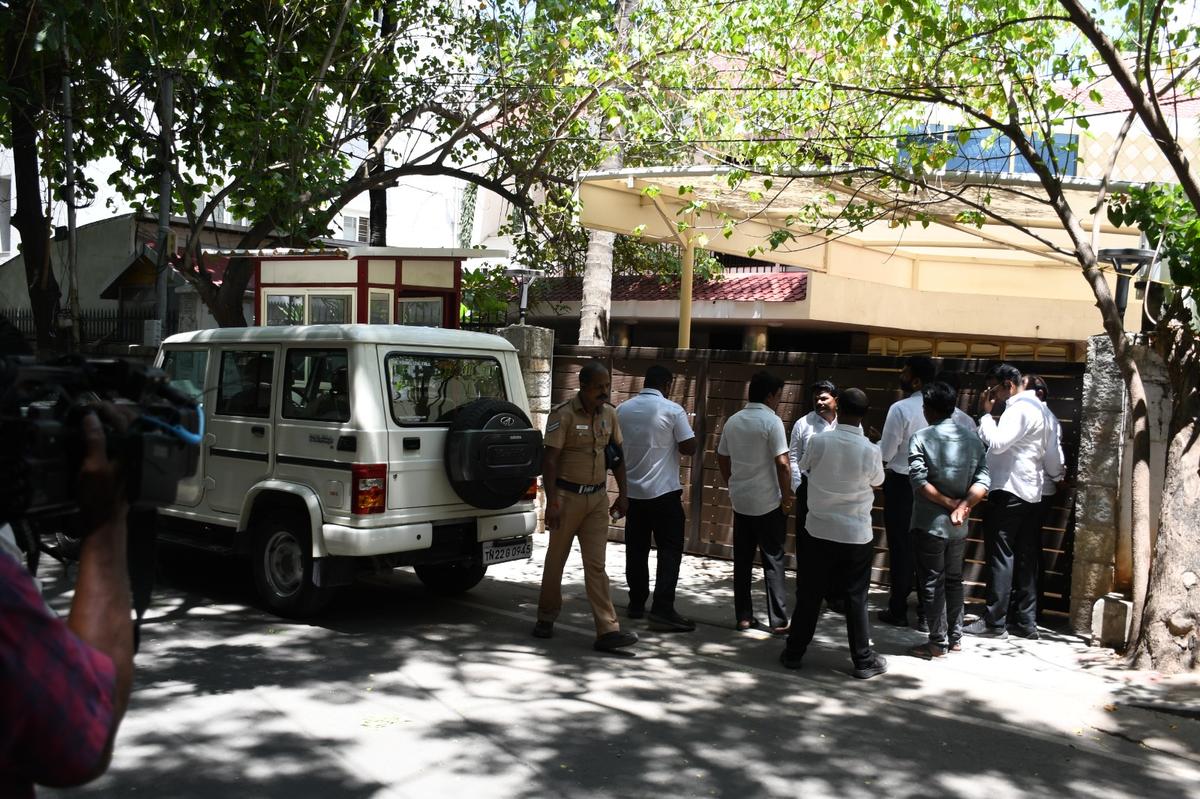 DVAC personnel at the residence of former State Highways Minister E.V. Velu in Chennai on Thursday.