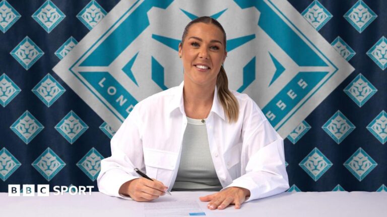 London City Lionesses sign ex-England goalkeeper Mary Earps
