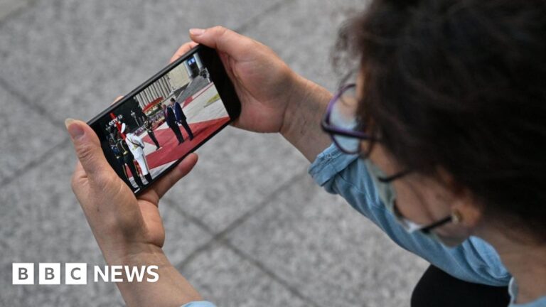 Trust in news hits a new low, research suggests
