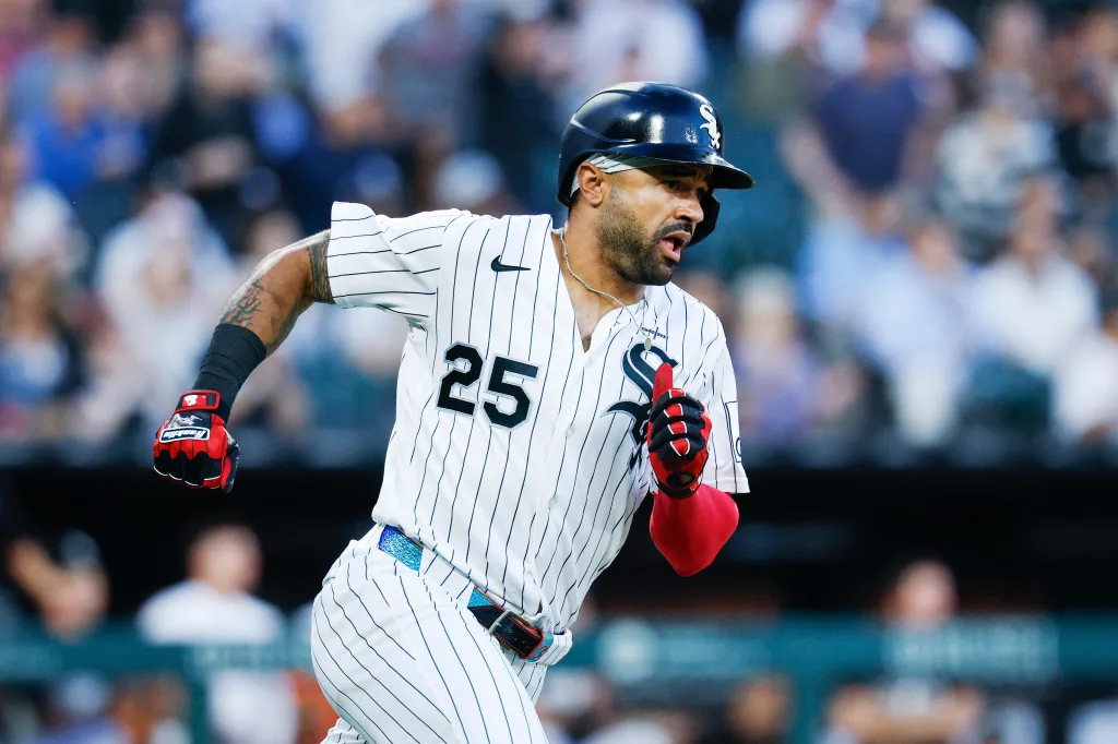 Chicago White Sox left fielder Derek Hill (25) runs after hitting an RBI-single.
