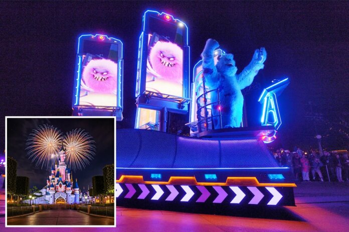 comp-disneyland-night.jpg
