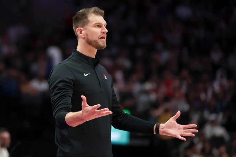 Bulls hire Tiago Splitter as head coach