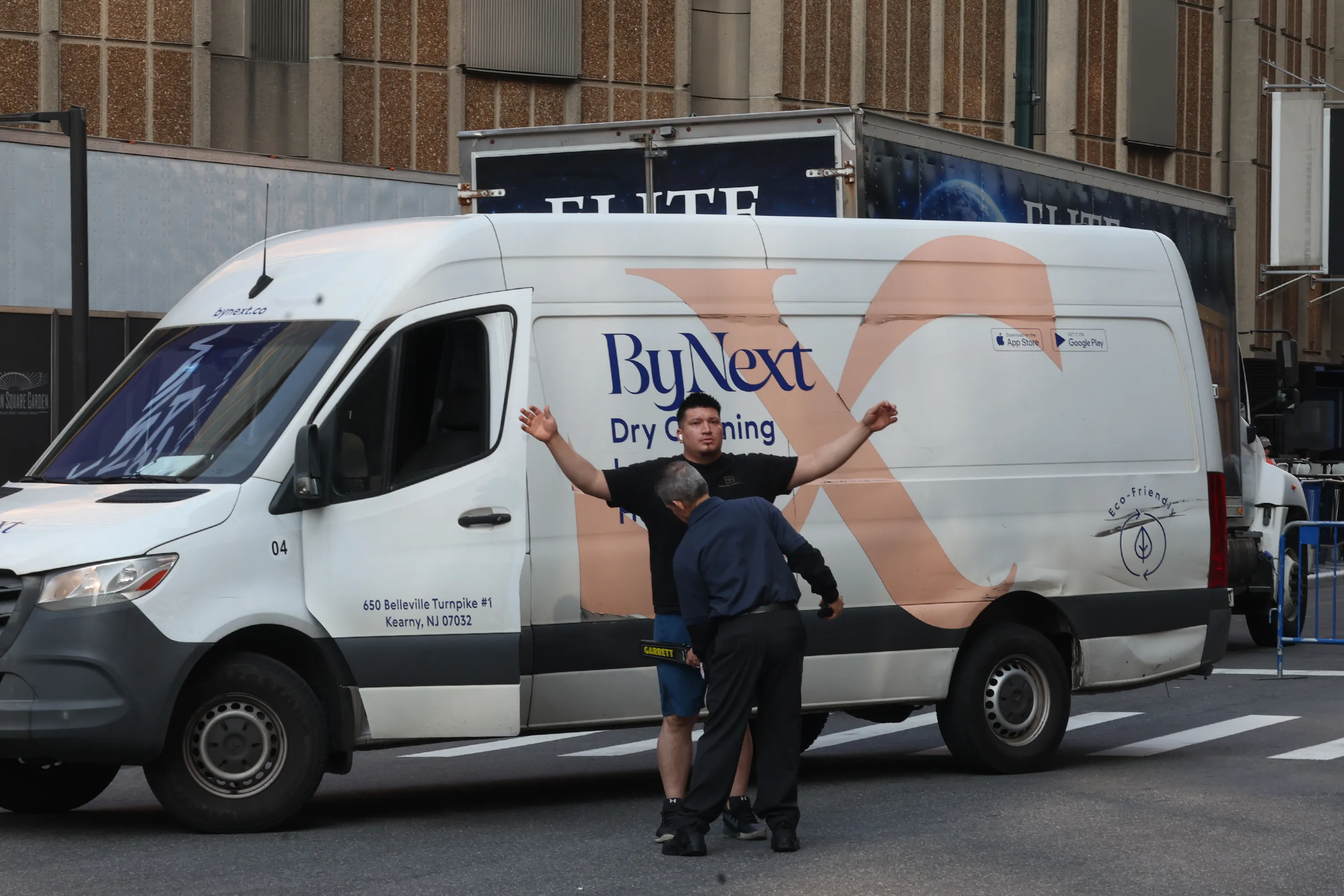deliveries at MSG before taylor swift, travis kelce wedding