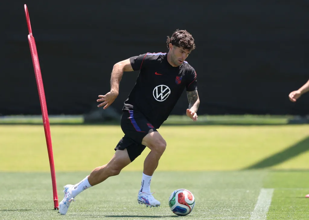 Christian Pulisic with the ball during USMNT World Cup training on June 23, 2026.