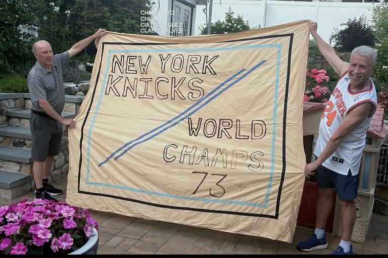 After 53 years, two Knicks pals get to break out their championship banner one more time