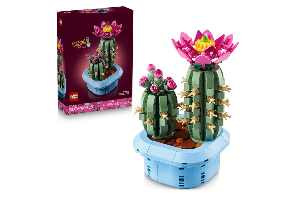 lego flowering cactus