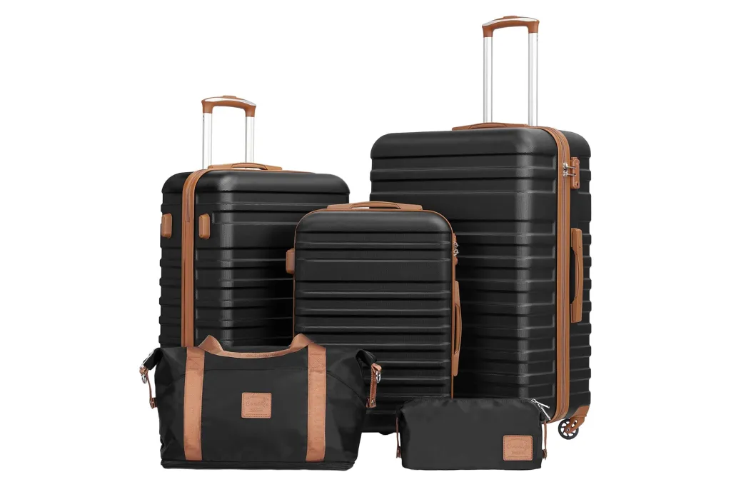 Brown luggage set