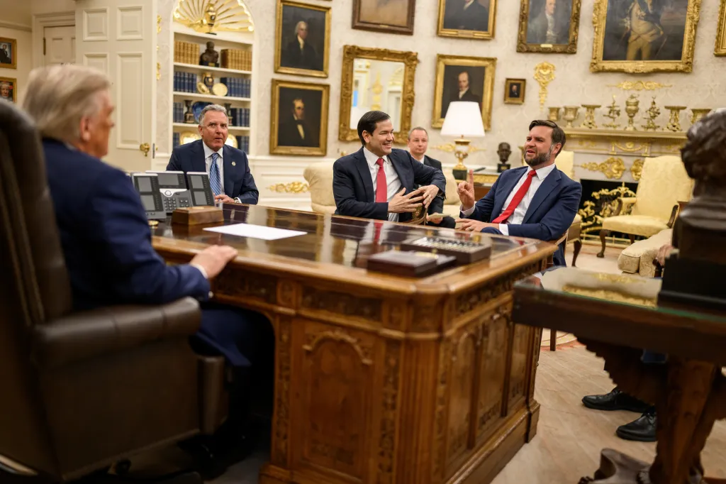 President Donald Trump meets with Special Envoy Steve Witkoff, Secretary of State Marco Rubio, and Vice President JD Vance in the Oval Office.
