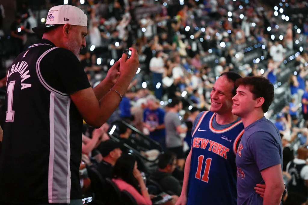 Knicks fans