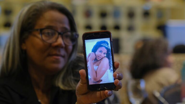 Mom of pregnant teen with cancer who died challenges Dominican Republic abortion ban