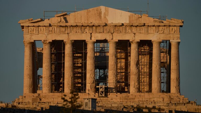 Greece’s Parthenon gets a facelift, revealing a look not seen for 220 years